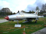 MIG 21-F13, geflogen 1963-65 vom 1.Deutschen Kosmonauten Sigmund Jähn, steht in Morgenröte-Rautenkranz/Vogtland, Okt.2009