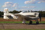 Private North American Aviation T-28 Trojan (NX377WW / 137777 / KV-863) im Farbschema der US Navy. Belgian Air Force Days, 07.09.2018, Kleine Brogel Airbase. 