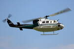 Bell 212 - Modell in den Farben der HeavyLift Cargo Airlines mit Registrierung P2-HLV.
