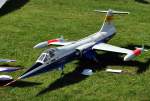 Jet-Flugmodell - F-104 Starfighter - mit einer Supervorfhrung am Flugplatzfest ist Wershofen - 02.09.2012