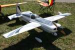 ohne, Zivko  Edge-540 , 40-Jahre Jubilums-Airmeeting des DMFV (Deutscher Modellflieger Verband) auf dem Flugplatz der Fa.