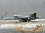 Boeing F/A-18F Super Hornet der VFA-32 “Swordsmen” von Herpa in 1:200