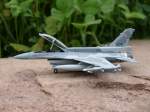Lockheed-Martin F-16D Block 52 der Polnischen Luftwaffe von Herpa in 1:200