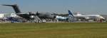 Zwei aus der groen Airbus Familie. Militrtransporter A400M und A320. Foto: ILA 2012