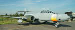 Armstrong Whiteworth Meteor NF.11. (Kennung (?) Wird recherchiert.)  Nachtjäger mit 2 Piloten. Zwei Rolls-Royce-Strahltriebwerke. Abfluggewicht: 8900kg. Vmax 870km/h. Erstflug: 31.Mai 1950. Foto:30.09.2017; Militär Historisches Museum, Flugplatz Berlin-Gatow