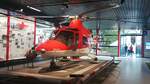 ein Rega Rettung AgustaWestland Da Vinci Helikopter HB ZRZ im Verkehrshaus Luzern  am 26.9.21
