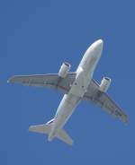 Die Mittagsmaschine der Air France - heute ein A318-111 nach Paris CDG, nach dem Start von der Piste 29 in VIE