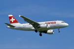 A319-112 HB-IPV der Swiss am 15.9.18 kurz vor der Landung in Zürich.