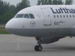 Der Airbus A319-100 der Lufthansa, mit dem am 08.05.2010 das Pilotentraining absolviert wurde trgt den Taufnamen  Marburg   Datum des Fotos: Samstag, den 8.