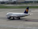 D-AILE Lufthansa Airbus A319-114  zum Start in Hamburg  01.05.2014