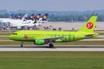 VP-BHK / S7-Airlines / A319-114 beim Start in MUC nach Moskau (DME) 03.06.2014