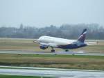 Ein Airbus A 319 der russischen Aeroflot bei der Landung in Dsseldorf.