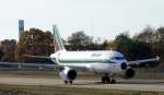 Alitalia A 319-111 I-BIMJ am 16.11.2006 auf dem Flughafen Berlin-Tegel