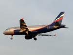 Aeroflot A 319-111 VP-BWJ im Landeanflug auf den Flughafen Berlin-Schnefeld am 30.12.2006