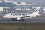 OH-LVK Finnair Airbus A319-112  in München am 11.12.2015 beim Start