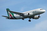 Alitalia Airbus A319-112 EI-IMF, cn(MSN): 2083,
Frankfurt Rhein-Main International, 26.05.2016.
