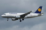 Lufthansa Airbus A319-112 D-AIBJ, cn(MSN): 5293,
Frankfurt Rhein-Main International, 21.05.2016.