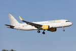Vueling Airlines, EC-MAN, Airbus, A320-214, 30.04.2017, FCO, Roma, Italy        