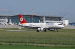 Ein Airbus A-320-232 der Turkish Airlines mit der Kennung TC-JPA aufgenommen am 30.05.09 am Stuttgarter Flughafen.