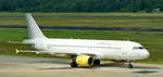 EC-JSY. Vueling.com. Airbus A320-214. TXL. Foto:19.08.2017