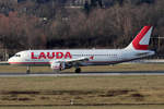 Laudamotion Airbus A320-214 OE-LOA nach der Landung in Düsseldorf 1.2.2019
