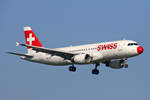 SWISS International Air Lines, HB-IJQ, Airbus A320-214,  Locarno , 26.Oktober 2019, ZRH Zürich, Switzerland.