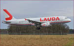 LaudaMotion OE-LOJ; Airbus A320; Maribor Flughafen MBX, Trainingsflug; 19.2.2020