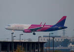 Wizz Air, Airbus A 320-232, HA-LYK, BER, 08.10.2022