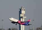 Wizz Air Malta, Airbus A 320-232, 9H-WDA, BER, 26.11.2023