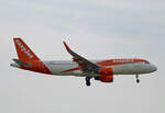 Easyjet, Airbus A 320-214, G-EZOU, BER, 02.05.2025