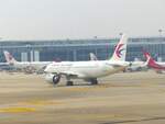China Eastern, Airbus A 320-251N, B-32C8, Shanghai Pudong Int.
