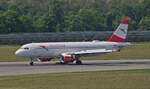 OE-LBQ  Airbus A320-214 von Austrian Airlines, ist soeben auf dem Flughafen in Wien-Schwechat gelandet.
