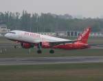 Air Berlin A 320-214 D-ALTB beim Start in Berlin-Tegel am 01.05.2010
