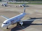 Iberia  member of one world ; EC-HDN. Airbus A320-214. Flughafen Dsseldorf. 09.10.2010.