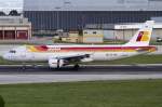 Iberia, EC-HUL, Airbus, A320-214, 01.11.2010, LIS, Lissabon, Portugal           