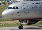 Aeroflot, VP-BKX  G.Sedov  (leider nur die kyrillische Sschrift), Airbus A 320-200 (Bug/Nose), 02.08.2011, FRA-EDDF, Frankfurt, Germany