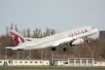 Qatar Airways A 320-232 A7-AHG beim Start in Berlin-Tegel am 15.04.2012