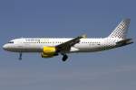 Vueling, EC-HTC, Airbus, A320-211, 01.05.2013, BCN, Barcelona, Spain        