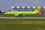 S7 Airlines, VQ-BES, A320-214 beim Start in MUC nach Moskau (DME) 18.05.2013