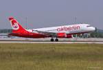 Air Berlin, D-ABFO, A320-214 bei der Landung in MUC aus Neapel (NAP) 17.06.2013