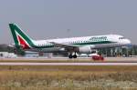 EI-DTM  Giuseppe Ungaretti  / Alitalia / A320-216 in MUC bei der Landung aus Rom (FCO) 23.07.2013