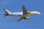 EC-LVC / Vueling / A320-214 in MUC im Steigflug nach Barcelona (BCN) 04.06.2014