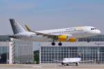 EC-MAI / Vueling / A320-214(W) vor der Landung in MUC aus Malaga (AGP) 26.06.2014