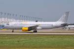 EC-HTD  Unos vuelan,otros Vueling  / Vueling / A320-214 beim Start in MUC nach Malaga (AGP) 03.07.2014