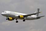 Vueling, EC-KLT, Airbus, A320-216, 02.06.2014, BCN, Barcelona, Spain 




