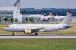 EC-JYX  Elisenda Masana  / Vueling / A320-214 beim Start in MUC nach Barcelona (BCN) 15.07.2014