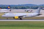EC-LVB / Vueling / A320-214 beim Start in MUC nach Malaga (AGP) 15.07.2014