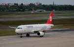 Turkish Airlines A 320-232 TC-JPG bei der Ankunft in Berlin-Tegel am 27.04.2014