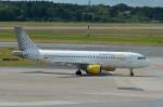 EC-HHA Vueling Airbus A320-214   in Hamburg zum Start am 15.06.2015