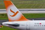 Freebird Airlines (FH-FHY), TC-FBJ  oranges Tail , Airbus, A 320-232 (Seitenleitwerk/Tail), 27.06.2015, DUS-EDDL, Düsseldorf, Germany